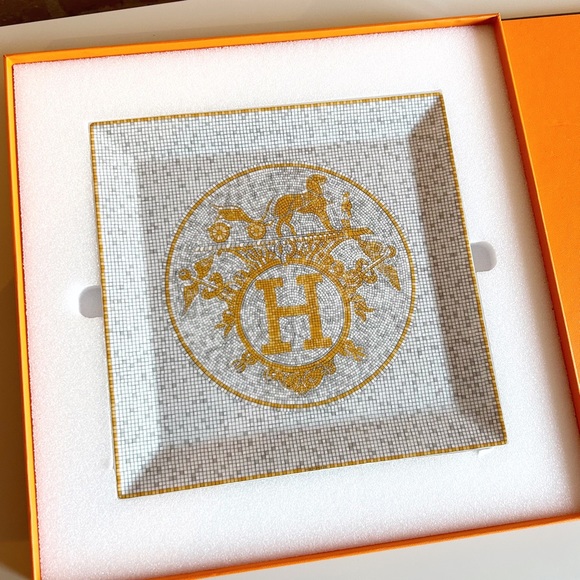 💥SOLD💥 HERMES Classic Petit Carré Mosaique 24 Square Monogram Dish / Plate - Picture 5 of 7
